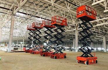 南昌剪叉升降平臺、高空作業車及路燈車租賃與機械設備研發服務